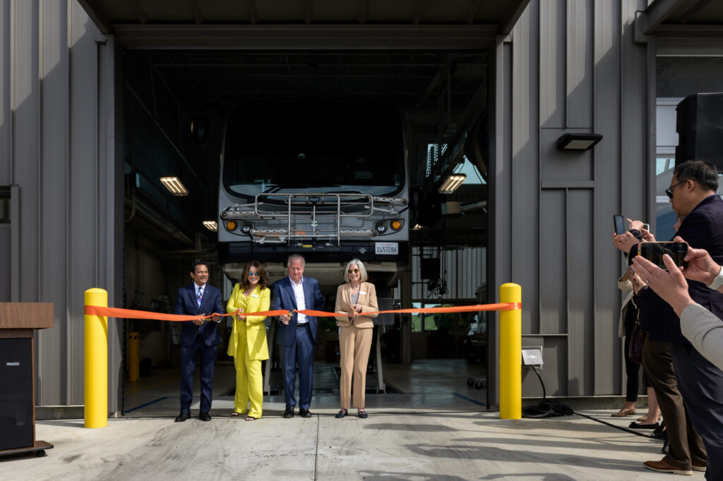 From left: Ray Tellis, Regional 9 Administrator for the Federal Transit Authority; NVTA Board Chair Liz Alessio; Sen. Bill Dodd; NVTA Executive Director Kate Miller cut the ribbon on the newly finished bus maintenance facility. (Justin Lopez Photography)