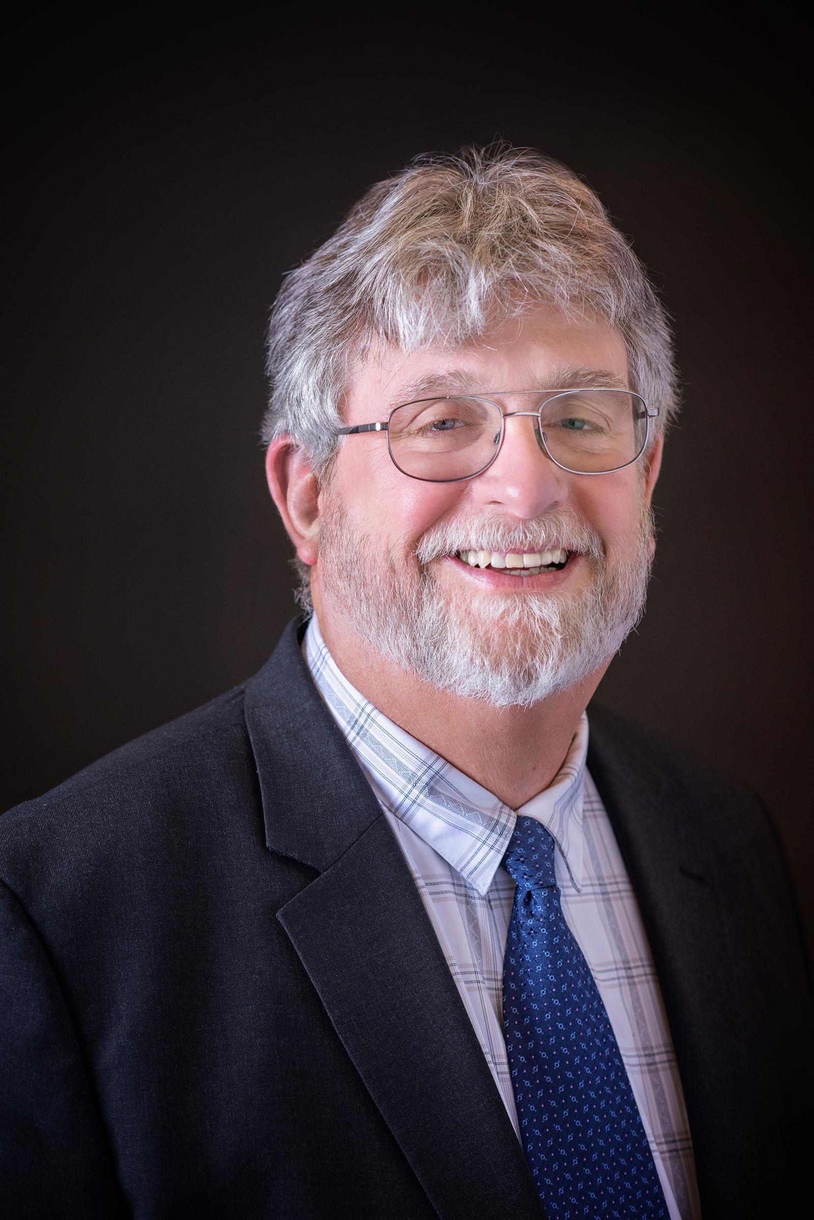 Professional Headshot image of Eric Knight